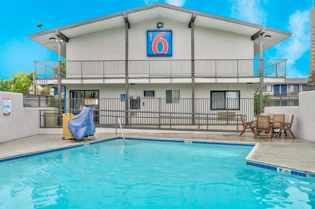 Hotel 6-el Monte, Ca - Angeles El Monte